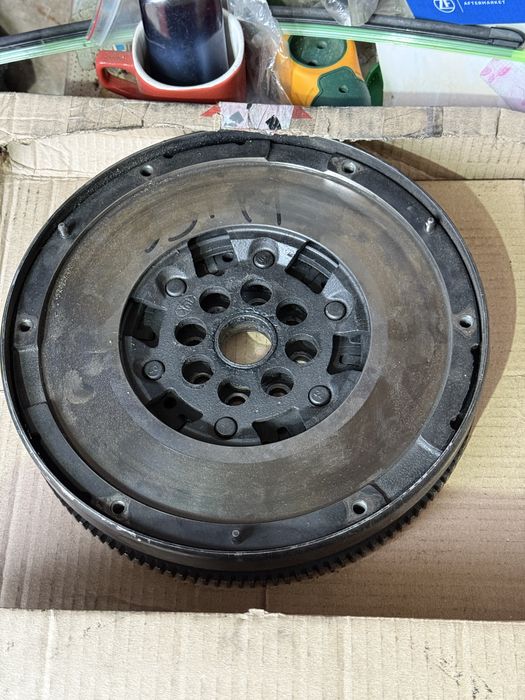 Маховик Opel Astra J 1.7 cdti