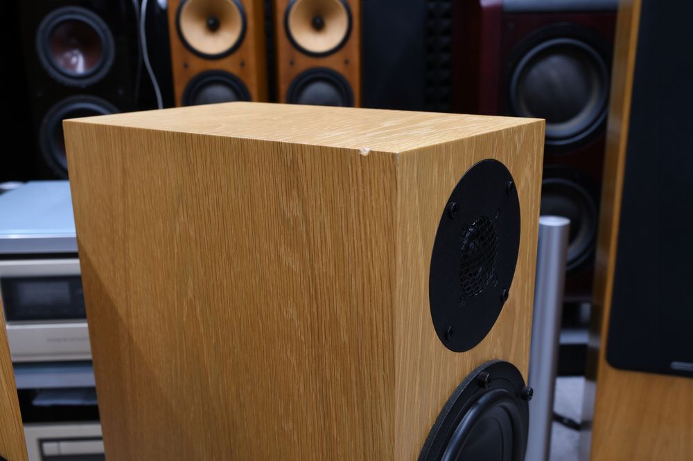 Kolumny Głośnikowe podłogowe stereo Spendor A2 w świetnym stanie!