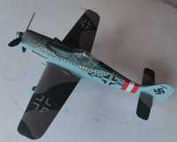 Własnoręcznie wykonany model samolotu Focke-Wulf Fw-190D-9 "Langnasen"