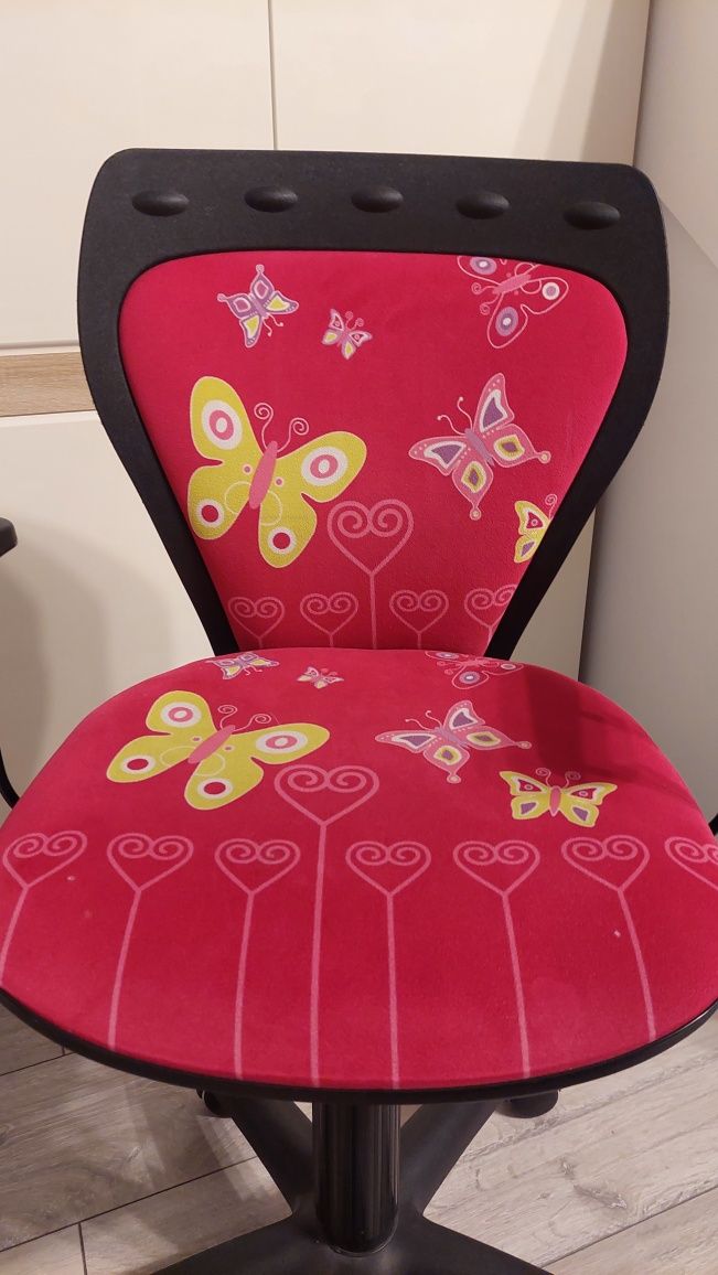 Krzesło obrotowe dziecięce różowe w motylki