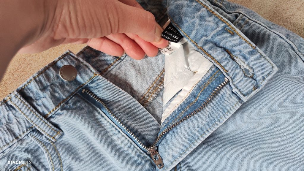 Spódnica jeansowa z rozporkiem, za kolano, do pół łydki, zwężony spód