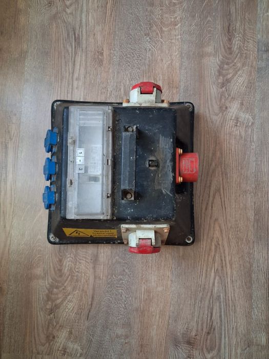 Rozdzielacz Budowlany Mobilny, Rozgaleznik Rozdzielnia , BOSECKER