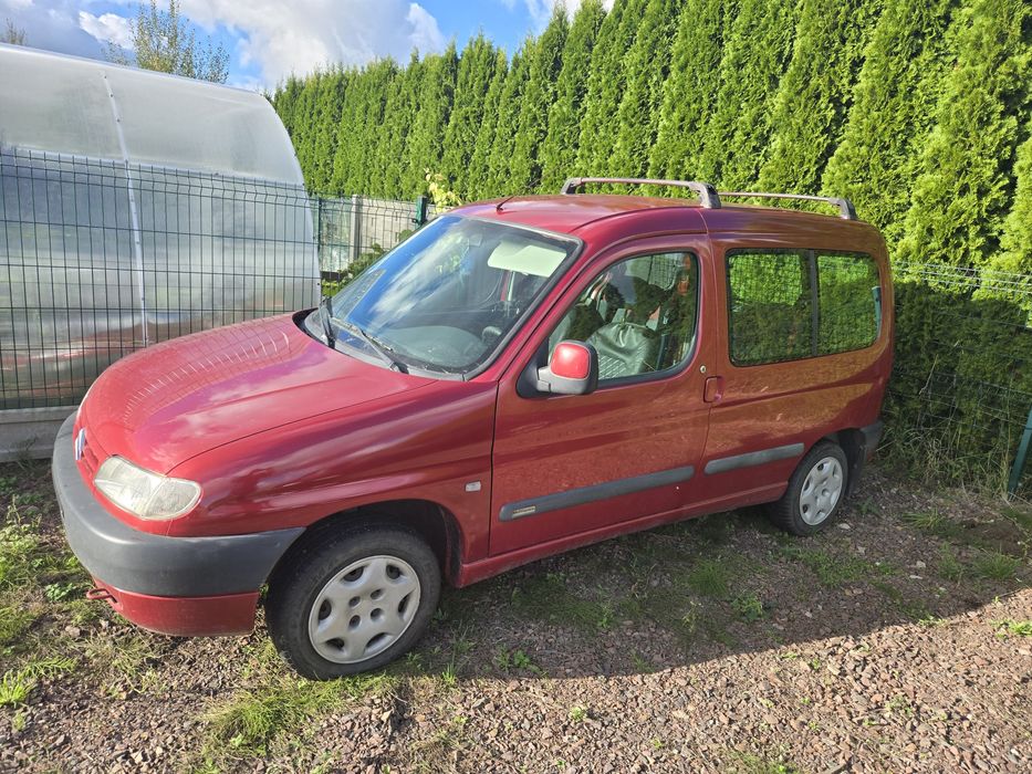 Citroen Berlingo 1.4 benzyna, 2001 rok, 5 osób