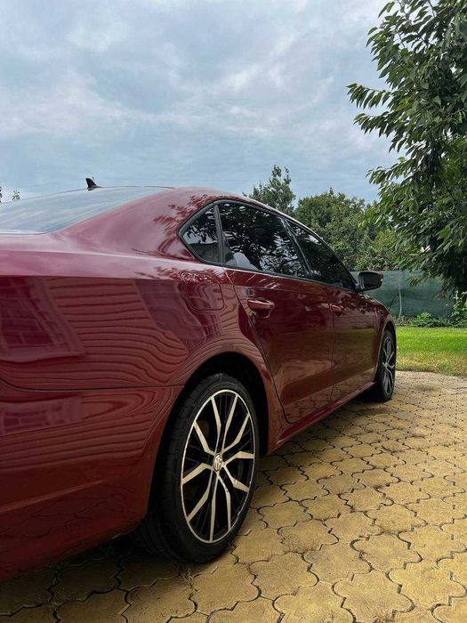 Продам свій Volkswagen Passat 2015, в дуже гарному стані