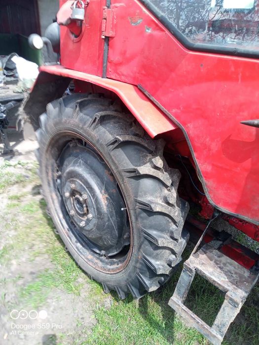 ХТЗ Т 16 в ідеальному стані+ плуг Wirax в подарунок