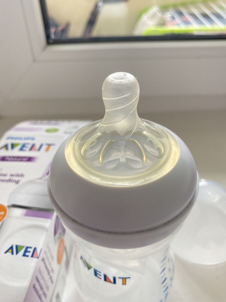 Philips Avent природный поток 1m+. 260ml