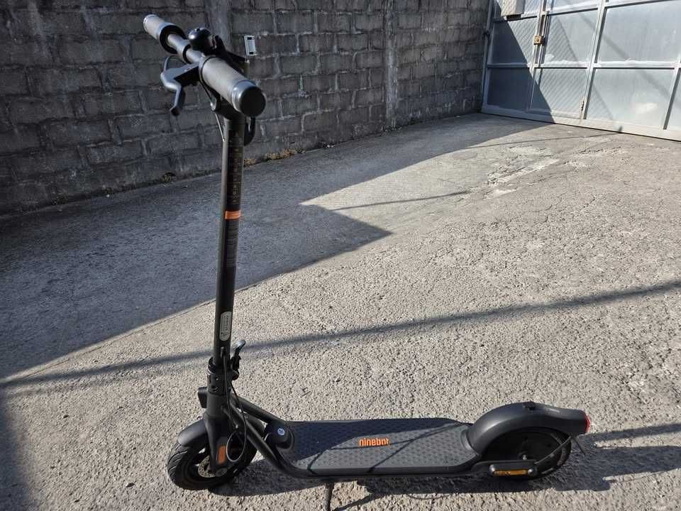 Trotinete Segway Ninebot F2E 400W (como nova)