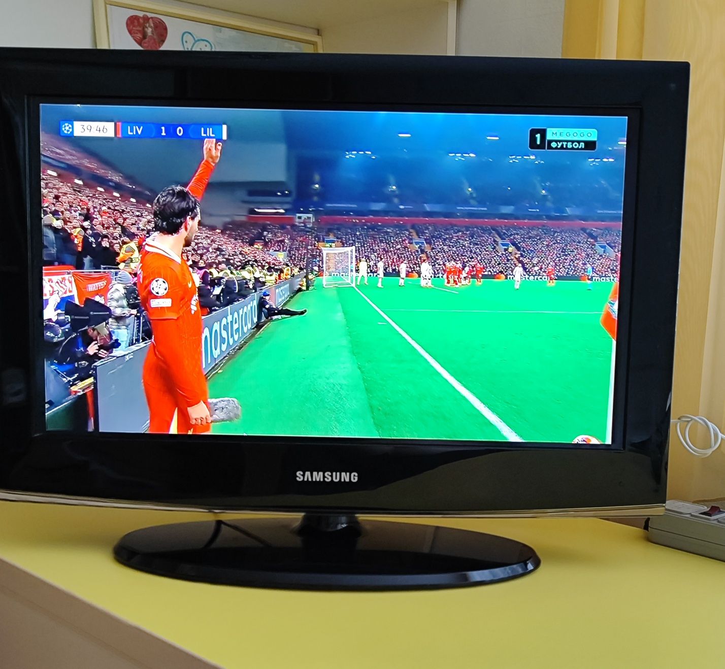 Телевизор Samsung LE26A450C2