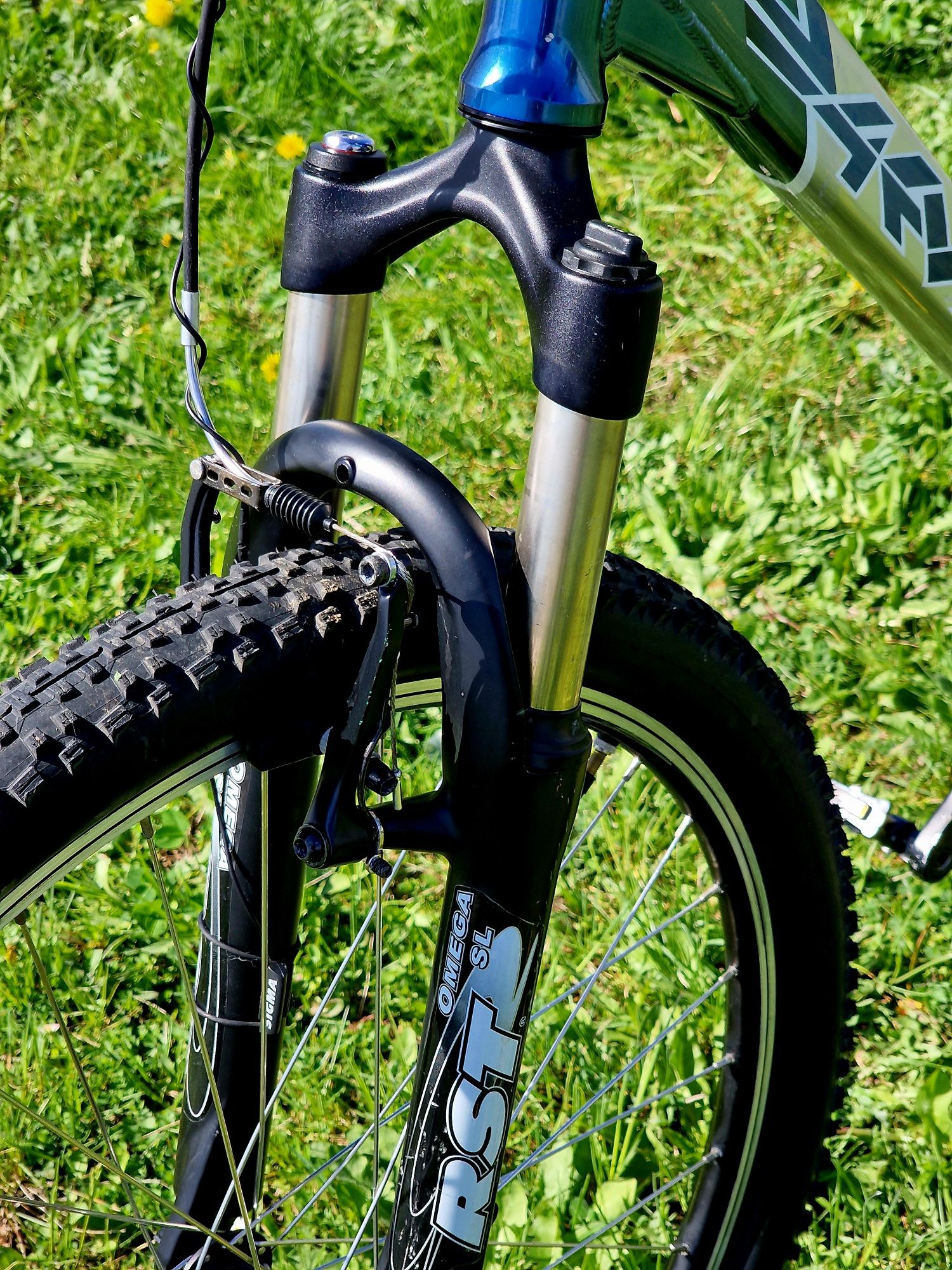 Rower MTB 4EVER HAZARD 18,5" Koła 26" RST OMEGA SL 100mm Shimano Deore
