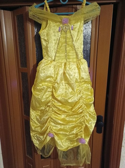 Новогоднее платье принцессы на 7-8 лет.