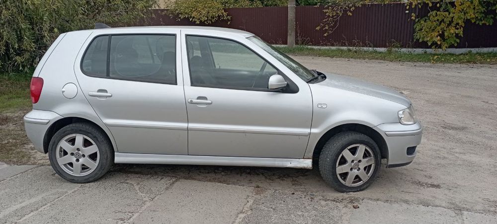 Volkswagen Polo, 2000 рік