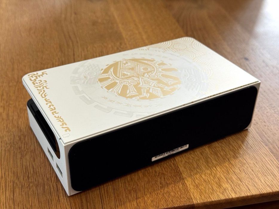Nintendo switch OLED Zelda Tears of the Kingdom