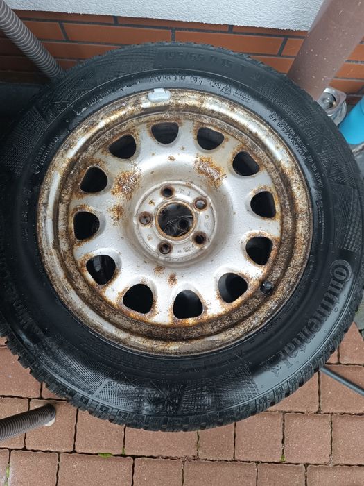 Opony zimowe  Continental na felgach stalowych r15 195/65