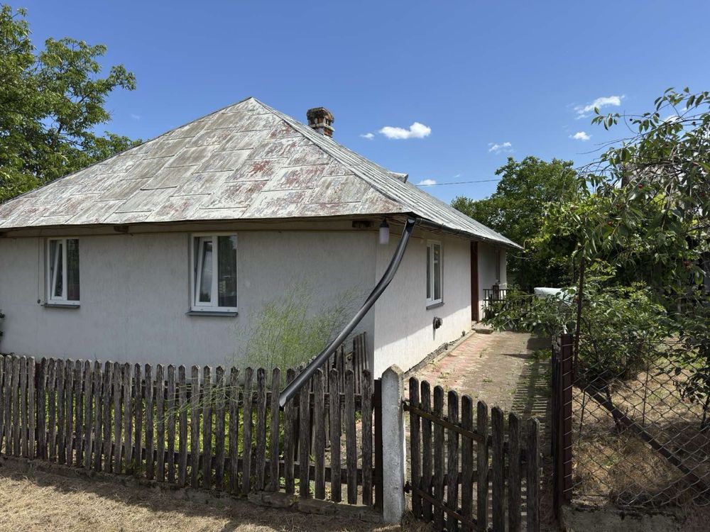 Продається будинок в селі