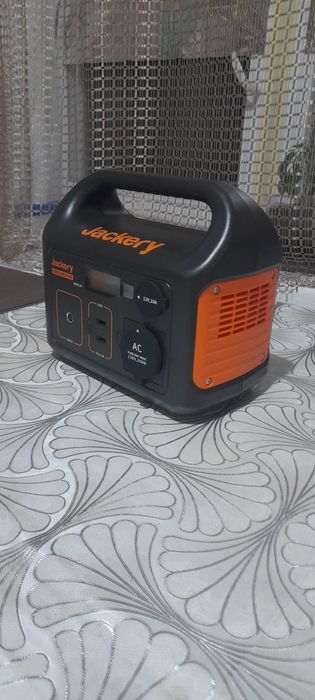 Станция зарядная Jackery 240 на 0.4 киловатт