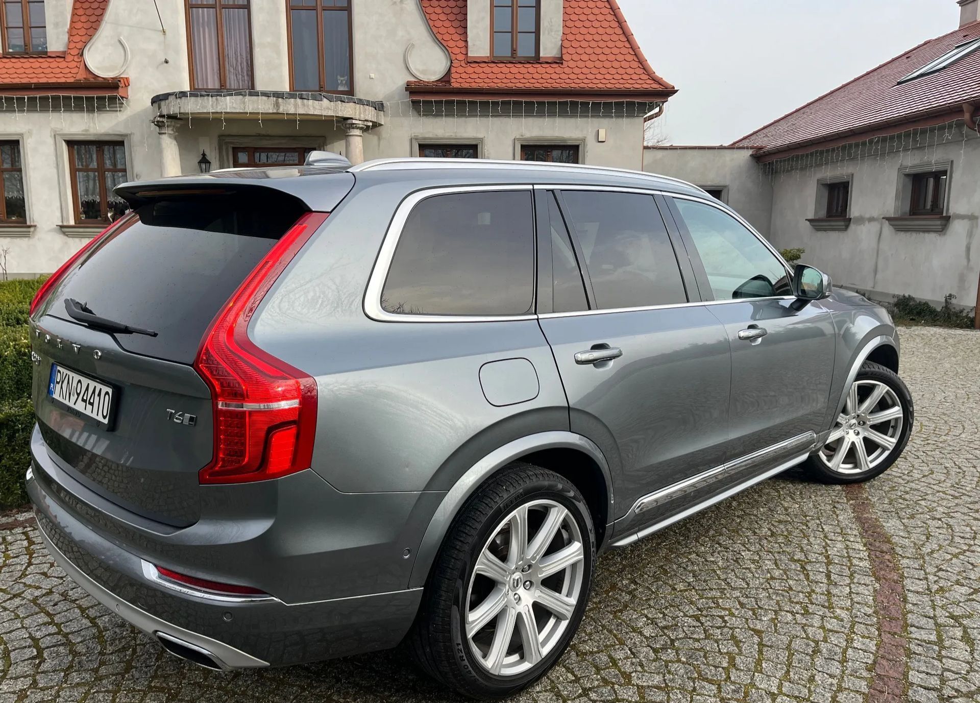 Volvo XC 90 внедорожник