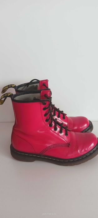 Dr. Martens 39 wysokie 1460 czerwone lakierowane