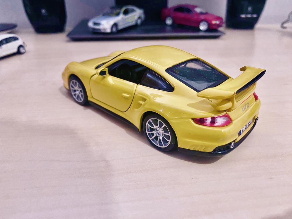 Porsche 911 GT3 | Burago 1/32