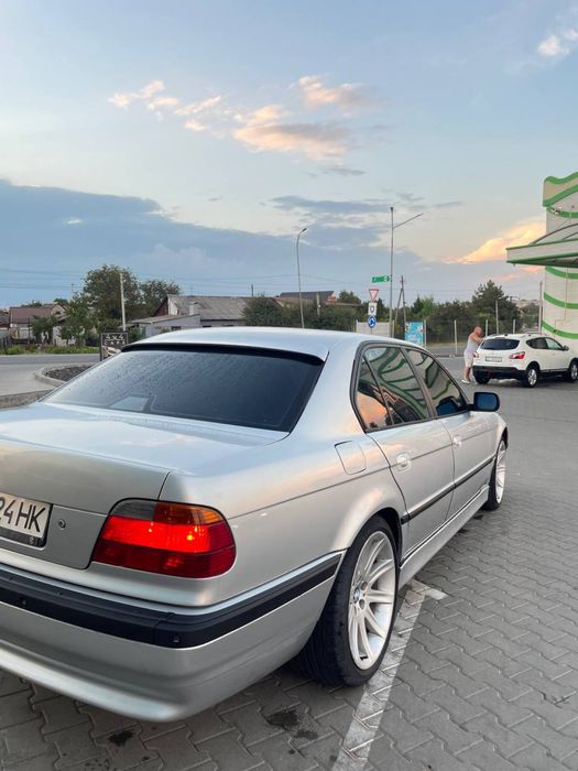 Продам BMW e38 3.0м57