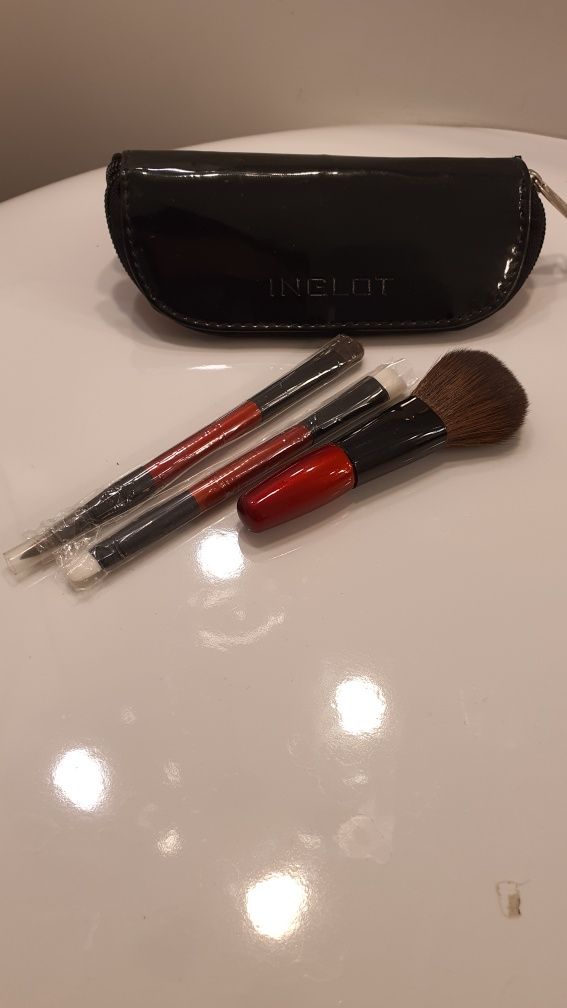 Inglot zestaw pędzelkow do makijażu