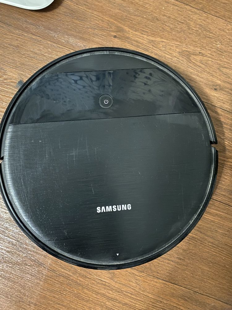 Робот-пылесос Samsung VR05R5050WK