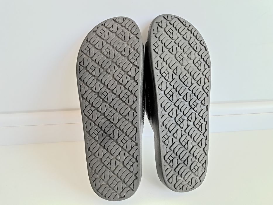 Летние пляжные тапочки. Шлепанцы.