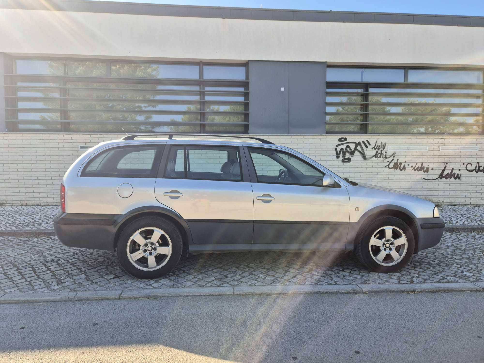 Skoda Octavia 1.9 tdi Nature III 3 4x4 ótimo estado SUV TT
