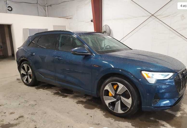 Бампер перед AUDI E-TRON 4KE ауді етрон передній