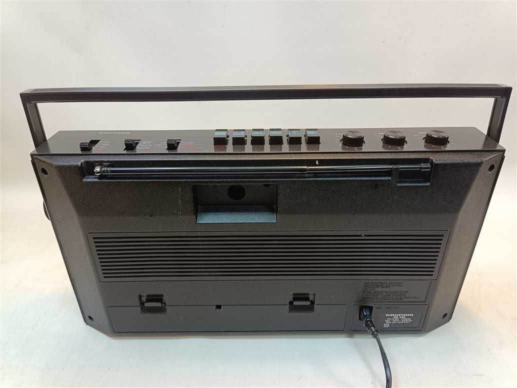 Grundig RR 440 - radiomagnetofon lat 80