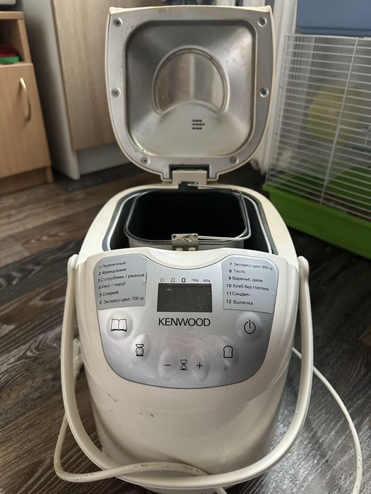 Хлібопічка Kenwood ВМ210 (порваний ремінь)