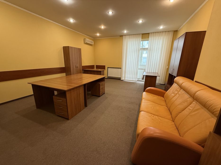 Оренда офісного приміщення 118 метрів, Дмитрівська, Цирк, Перемоги