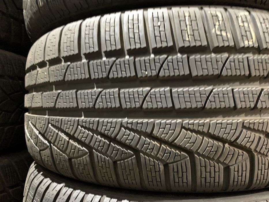 Шини б/у зима 225/50 17 Pirelli sottozero 2