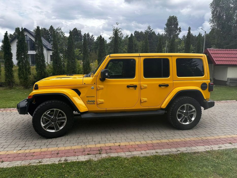 Jeep Wrangler Legendarna terenówka budząca respekt i zachwyt na drodze Stan bdb