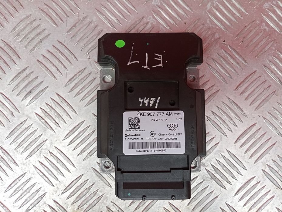 Блок керування підвіскою Audi E-TRON пневмопідвіскою модуль Е Трон