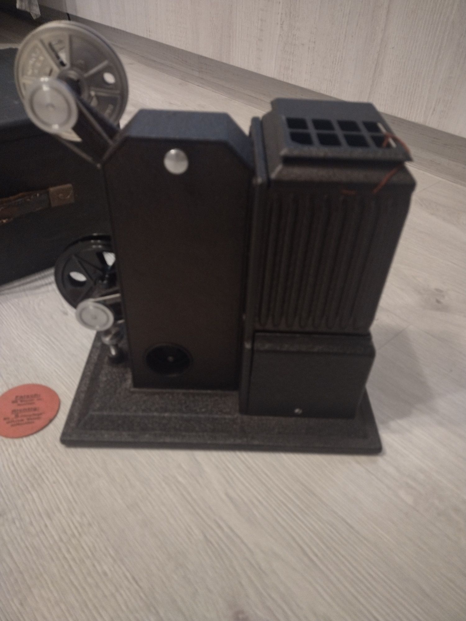 Projektor filmowy Kodak przedwojenny z kablem możliwa wysyłka