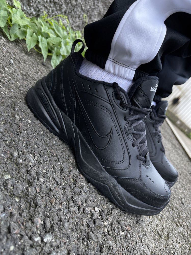 Чоловічі кросівки Nike Air Monarch IV
