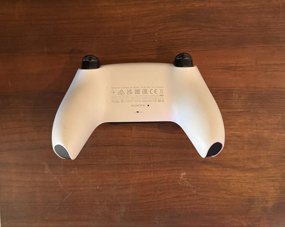 PS5 Digital Slim – Como Nova | Comando + Caixa + Garantia
