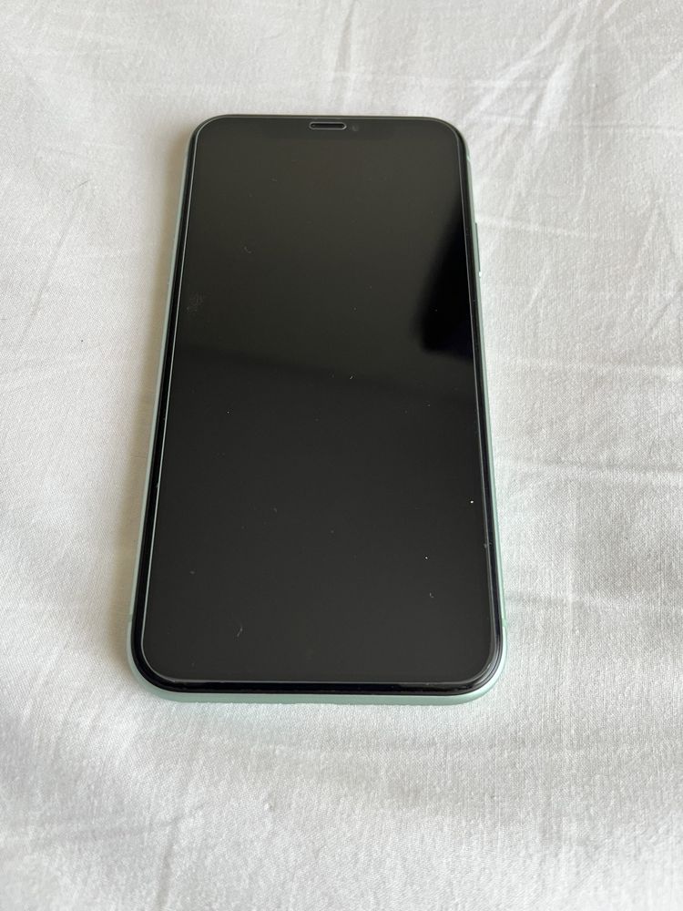 iPhone 11 - 64 GB em ótimo estado