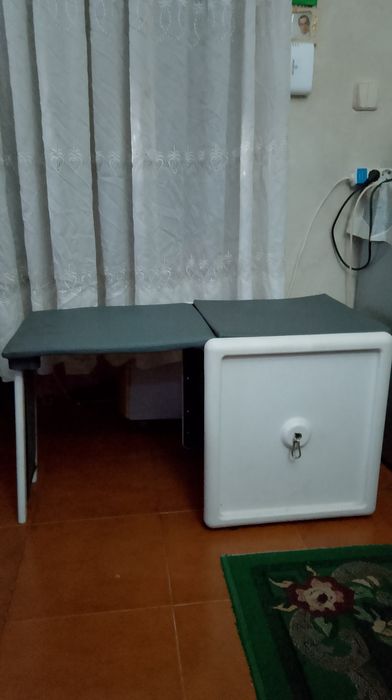 Aparelho de musculação com todos os acessórios