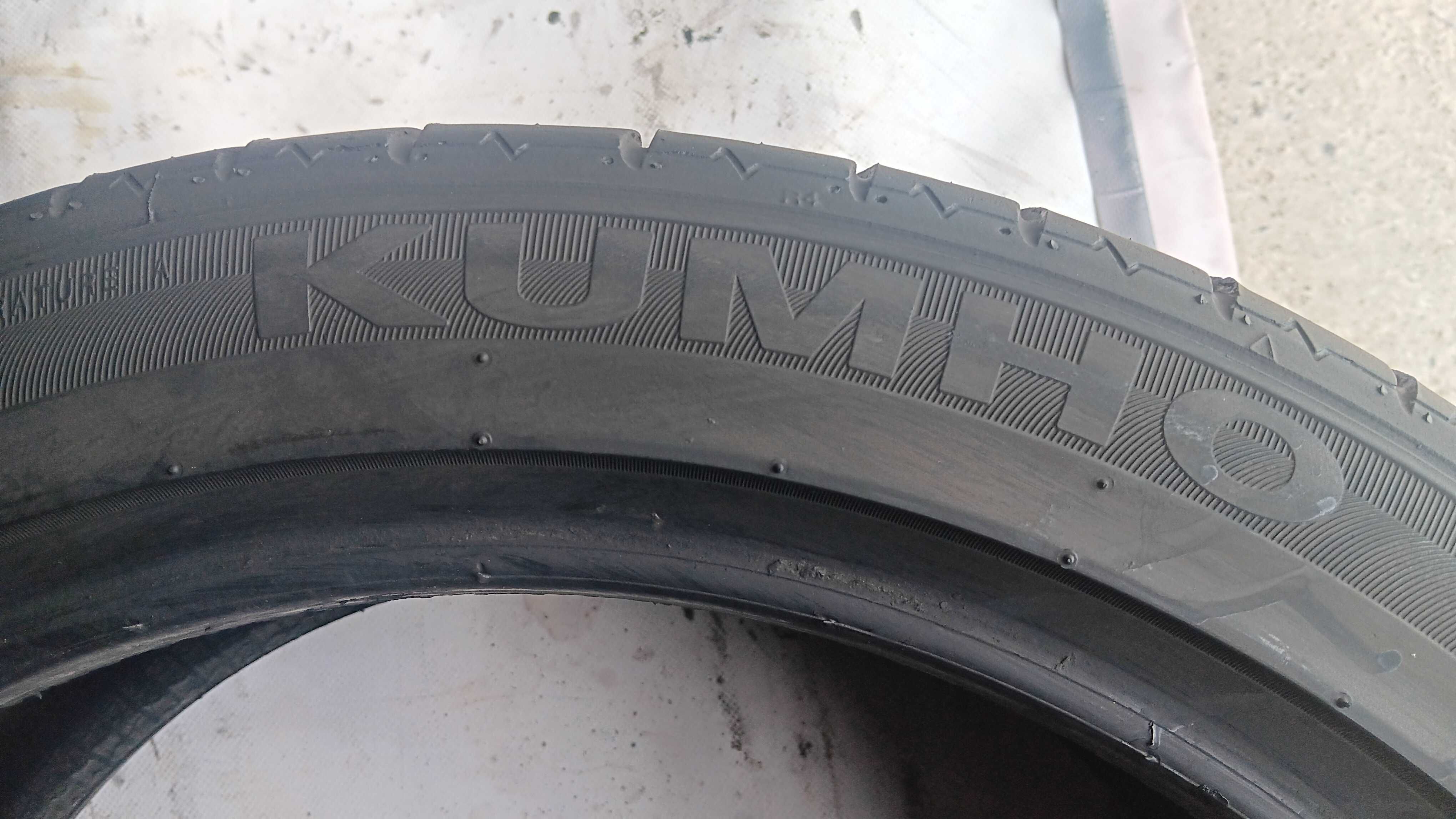 225/45/18 Kumho ecsta