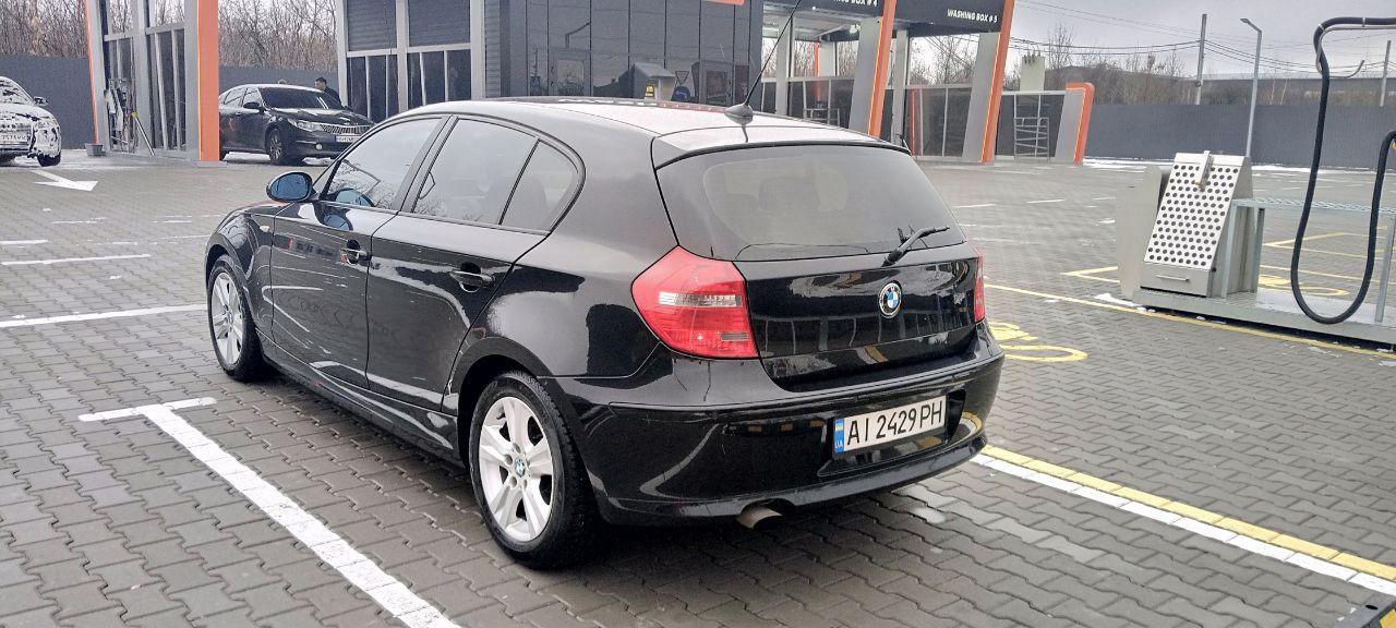 Продам BMW 1 series 118d