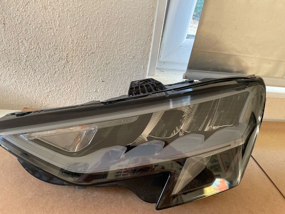 audi a3 8y 20-24r lampy prawa lewa led idealna 8y0941012 cała reflekt