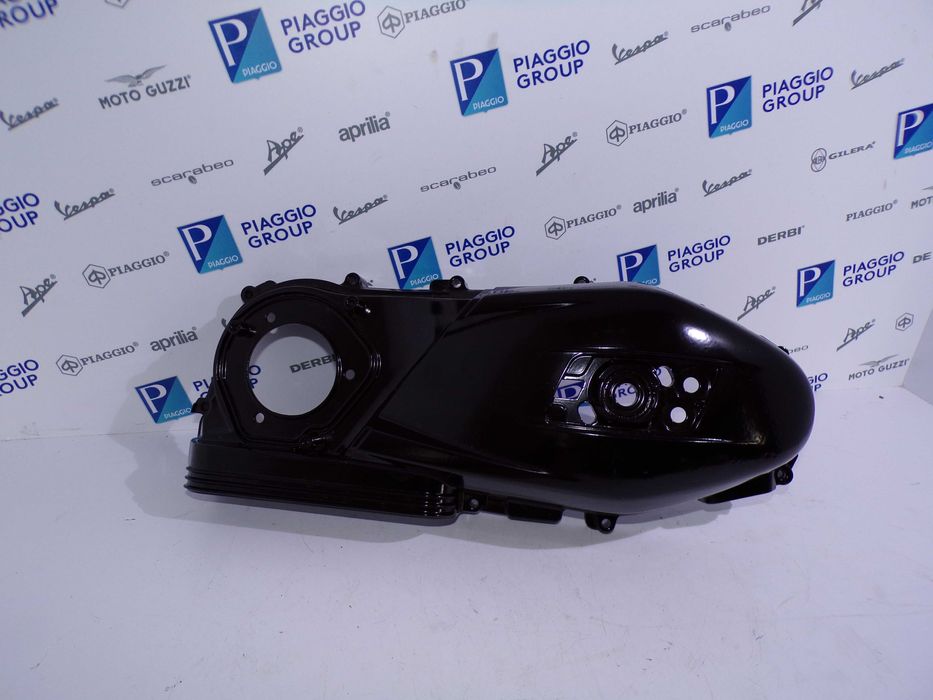 Dekiel Silnika Pokrywa Vespa Piaggio I'Get 125cc kolor czarny połysk