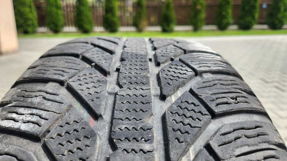 Koła z oponami zimowymi 215/65 R16 rozstaw 5x110