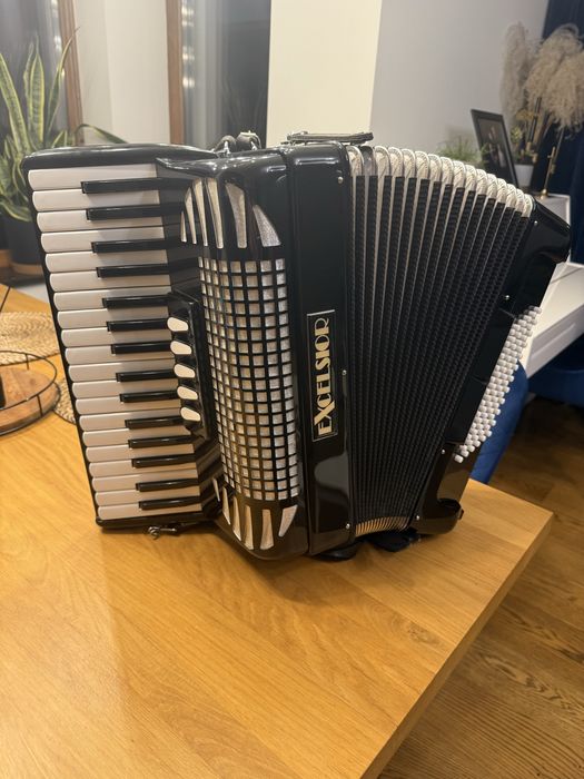 Akordeon Excelsior 72 basy