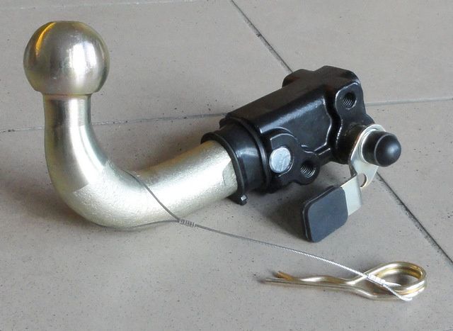 Słupsk Automat Wypinany Hak Holowniczy+Moduł+Wiązka Kia Sorento od2006