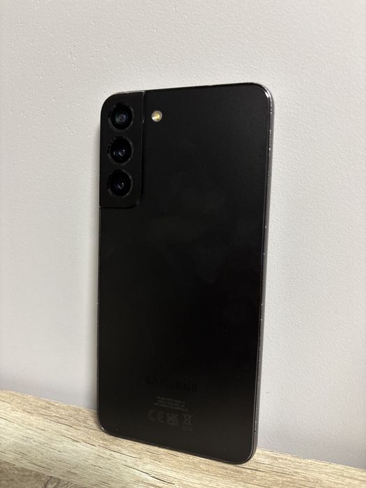 Samsung Galaxy S22+ plus