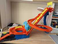 Трек Hot Wheels перегони на американських гірках