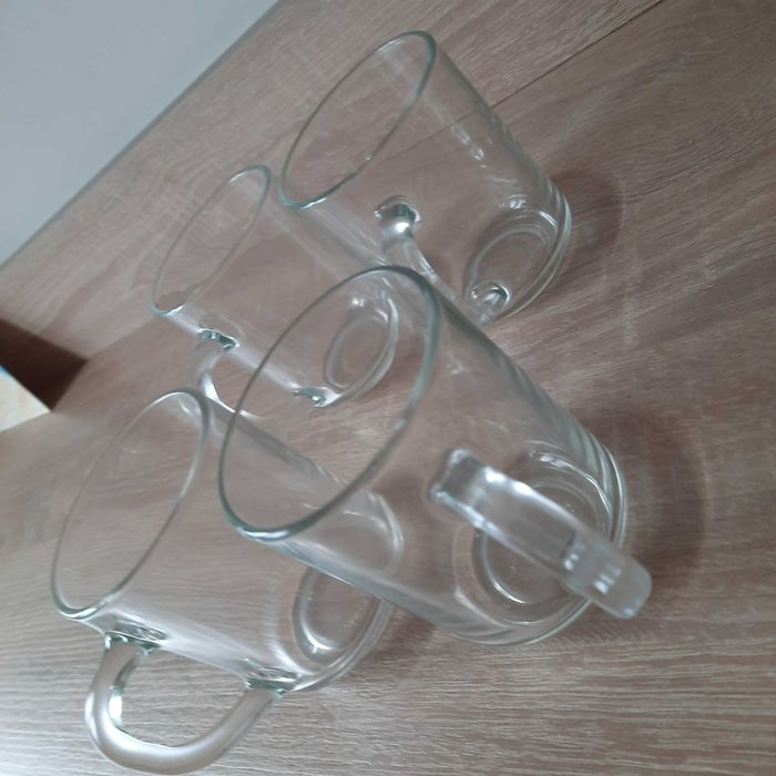 Oddam za darmo szklanki