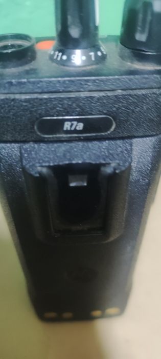 Моторола R7a uhf